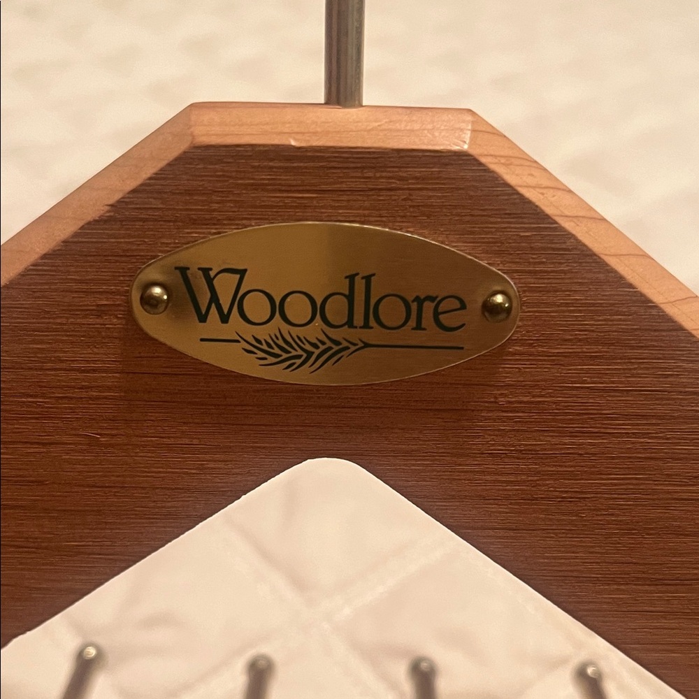 Woodlore Tie Rack - Picture 2 of 4